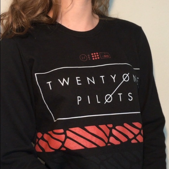 Twenty One Pilots Blurryface Sweatshirt - Picture 2 of 3